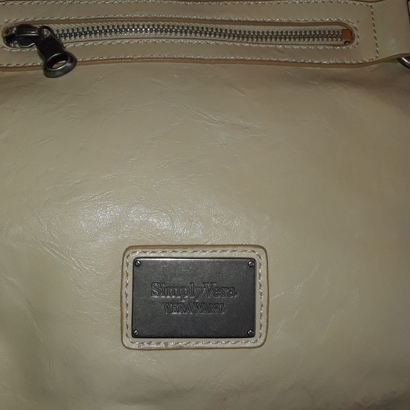 SimplyVera Vera Wang Medium Size Crossbody- NWOT - Picture 1 of 2